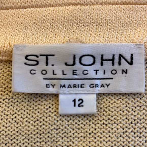 St. John Yellow Blazer with Button Detail. Size 12. - Picture 8 of 10